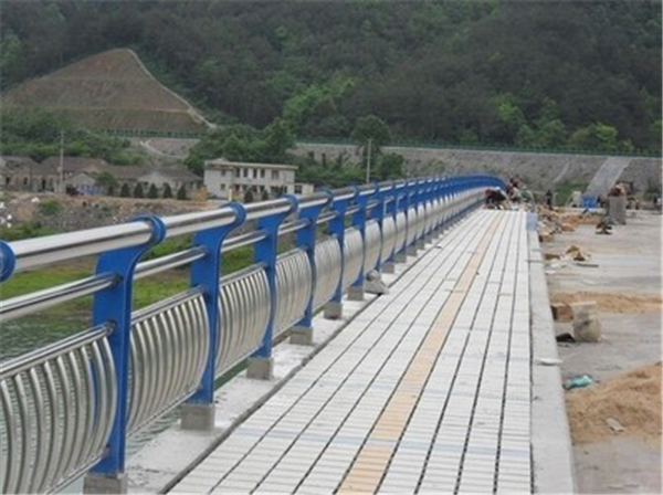 资阳不锈钢桥梁护栏是一种什么材质的护栏